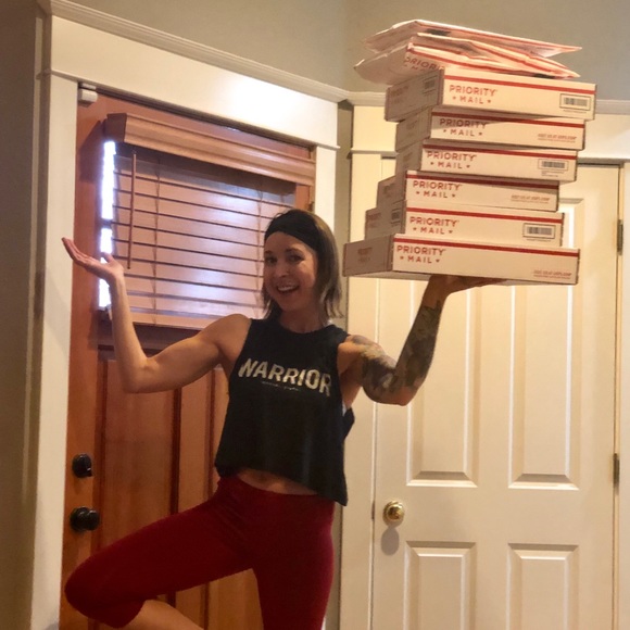 Meet your Posher, Amanda - Picture 8 of 8